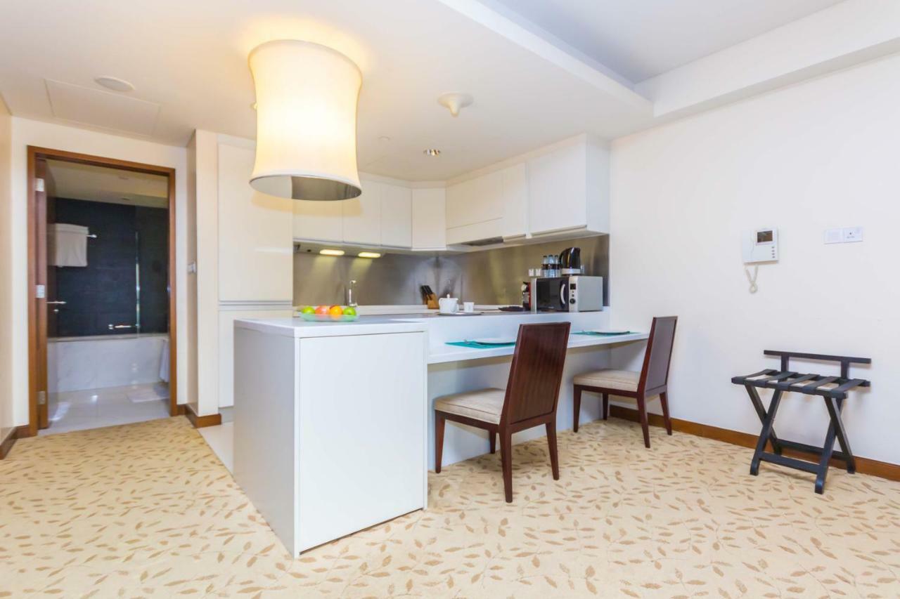Westminster Dubai Mall Exteriér fotografie A carpet in a kitchen